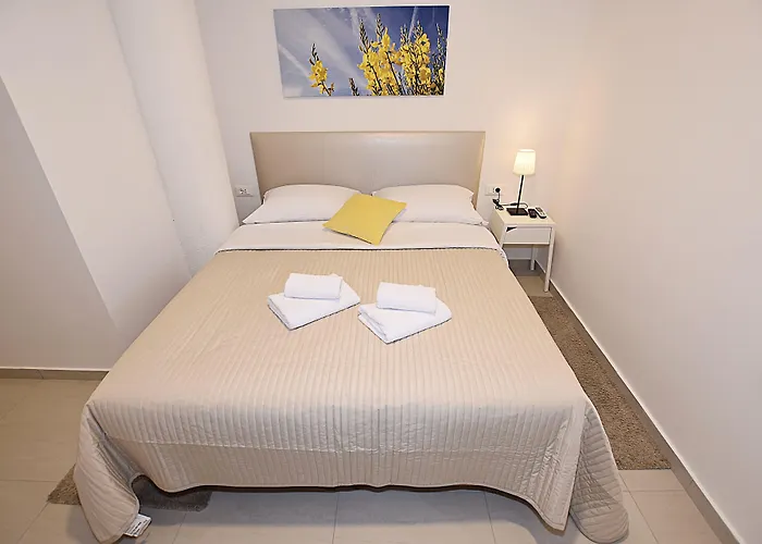 Downtown Boutique Hostel *