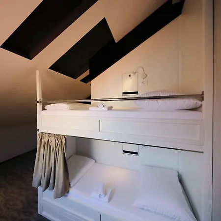 Downtown Boutique Hostel *