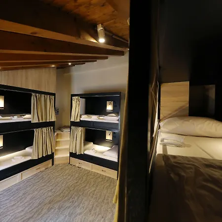 Hostel Downtown Boutique