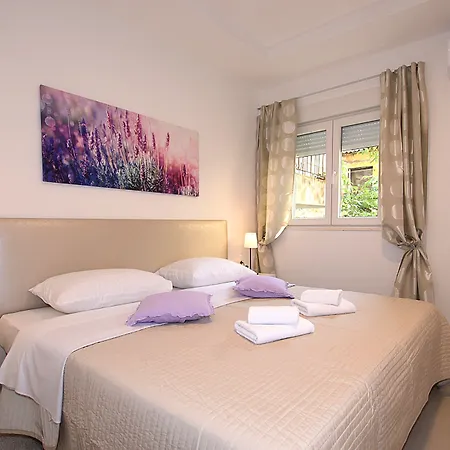 Downtown Boutique Zára