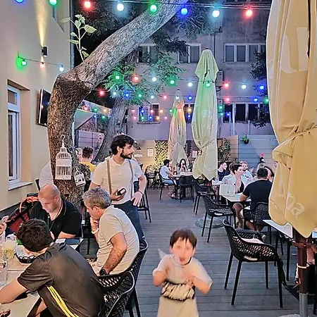 Downtown Boutique Ostello *