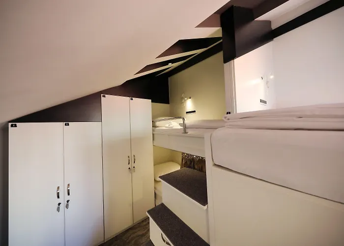 Downtown Boutique Hostel *