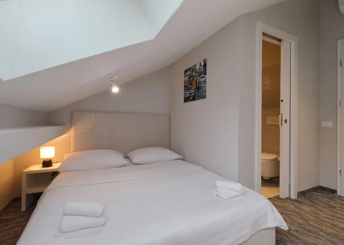 Downtown Boutique Hostel *