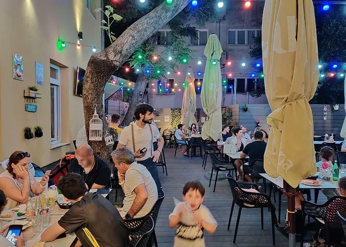 Downtown Boutique Hostel *